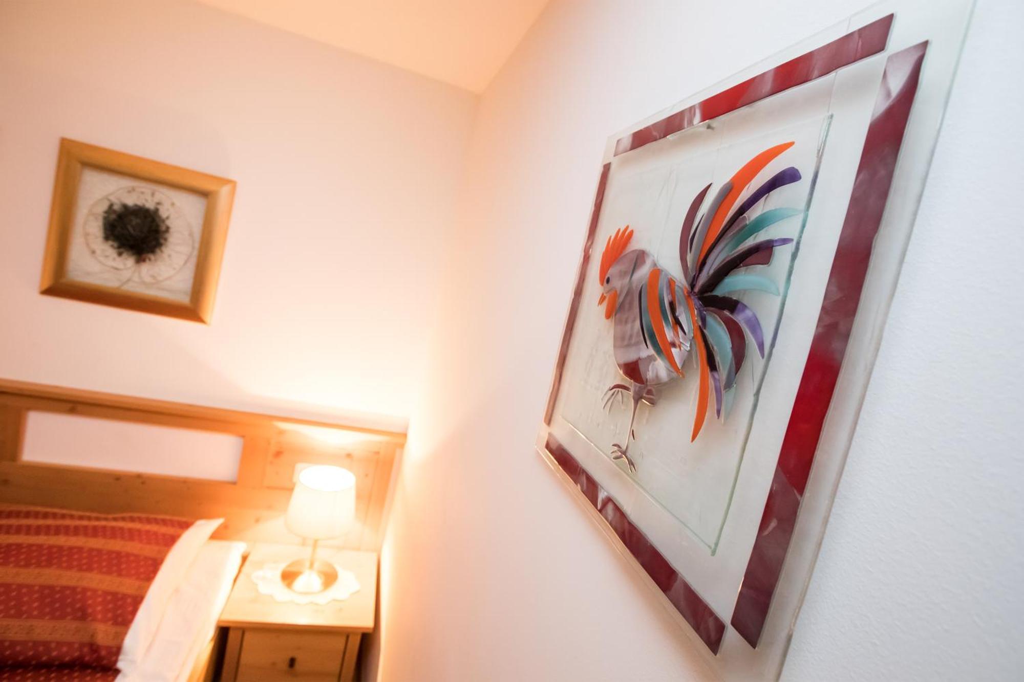 Art Hotel Kristal ボーヒニ エクステリア 写真
